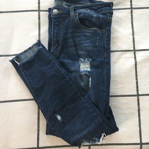 Women's ripped skinny jeans